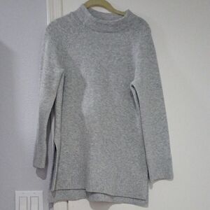 Ann Taylor Light Gray Turtleneck Sweater